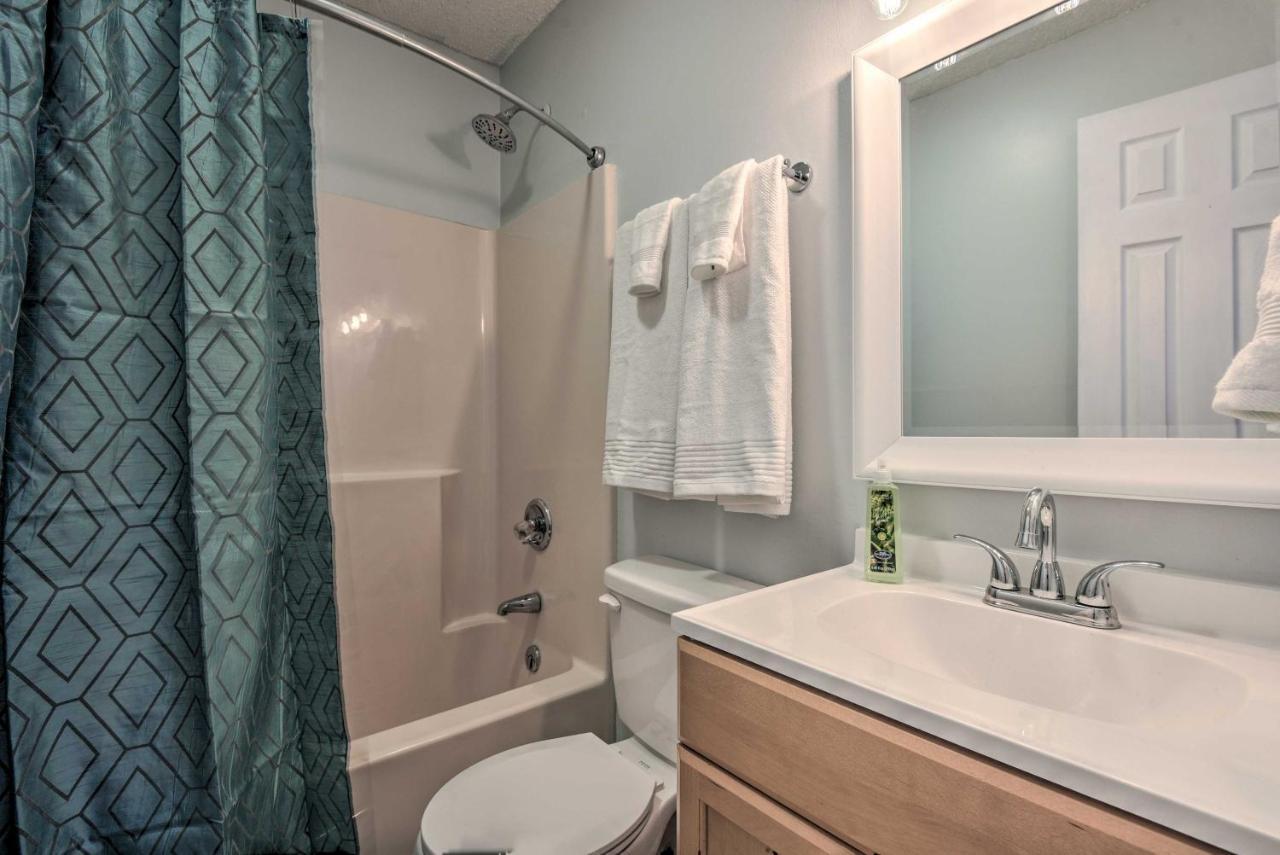 Mount Pocono Condo With Balcony, Near Mt Airy Casino Экстерьер фото